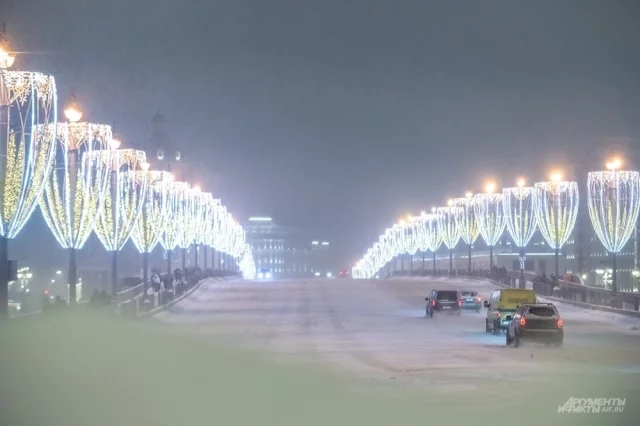 Столицу и Московский регион накрыл мощнейший снегопад, вызванный циклоном «Фрэнсис». 