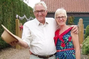 Роберт и Розмари Джобсон.