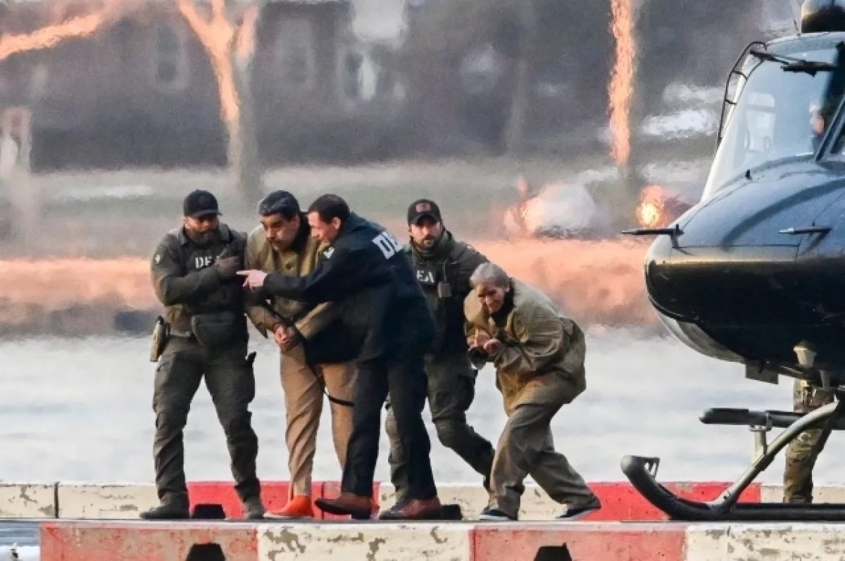 Симоньян отметила подвиг супруги Мадуро, последовавшей за мужем в тюрьму