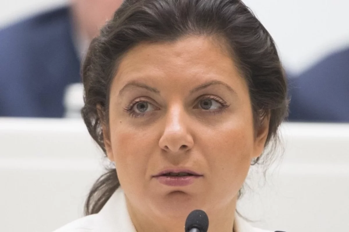 Симоньян считает, что Киев не бомбят из-за Лавры и Крещатика