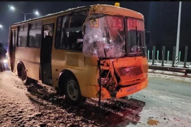 В момент аварии в салоне было 22 ребёнка и двое взрослых