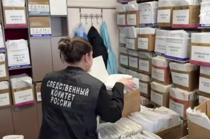 Правоохранители изъяли нужную документацию и опрашивают свидетелей.