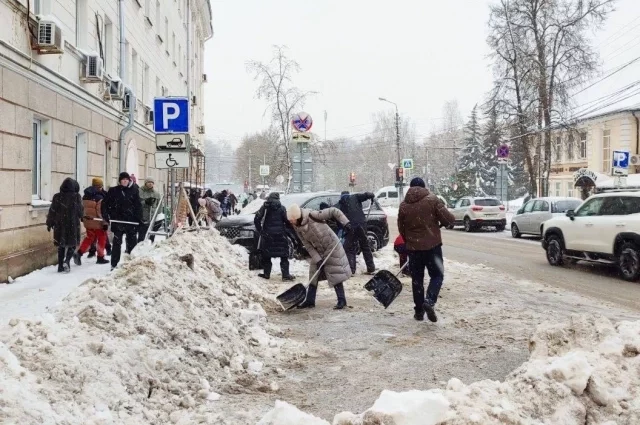 В «снежном субботнике» участвовали 16,5 тысяч жителей.