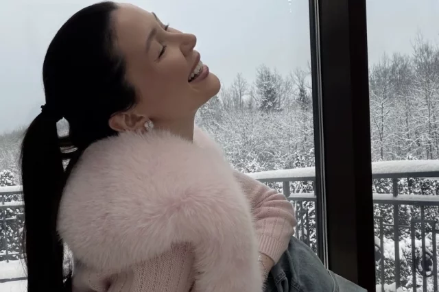 Анна родилась 14 января 1996 года в Москве. 