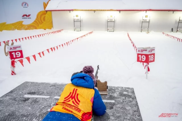 Лыжно-биатлонная трасса в Лужниках успешно принимает спортсменов разных уровней уже пару недель. 
