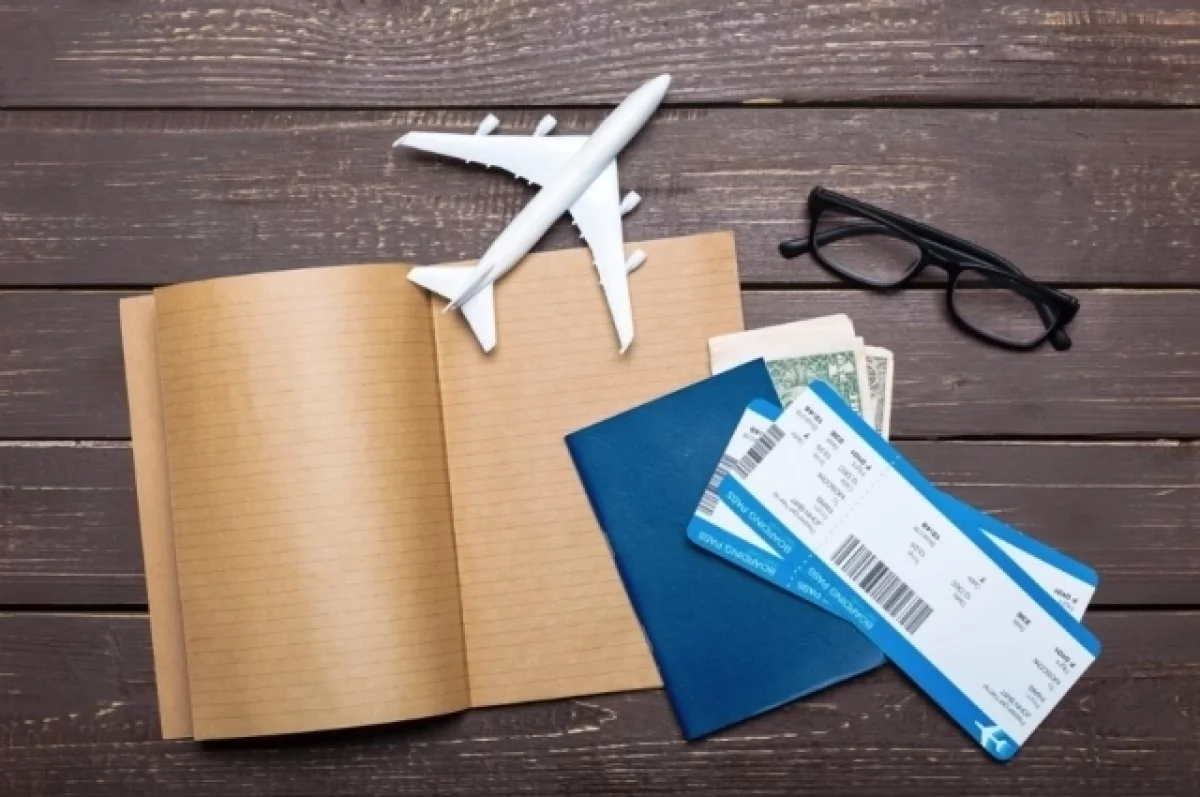 Общественник Зотов предложил ввести скидки на авиабилеты для детей