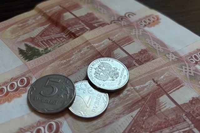 Женщина подделала документы и просила деньги на лечение дочки, которой никогда не было в реальности.