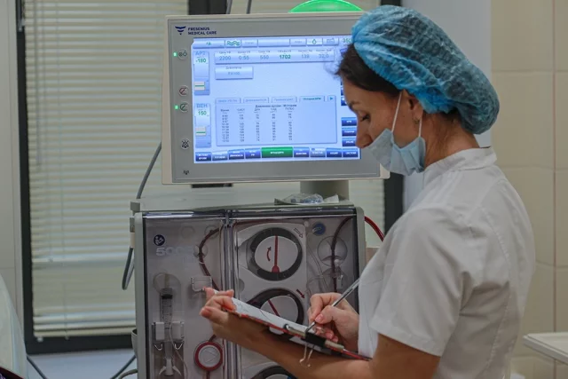 Перечень видов высокотехнологичной медицинской помощи (ВМП), предоставляемой бесплатно по полису ОМС, пополнился 15 новыми позициями.