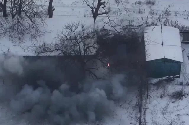 На Харьковском направлении группировка войск «Север» при поддержке «Солнцепеков» и авиации продолжает вести бои в окрестностях Волчанска.