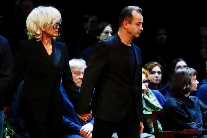 Дмитрий Певцов с супругой Ольгой Дроздовой