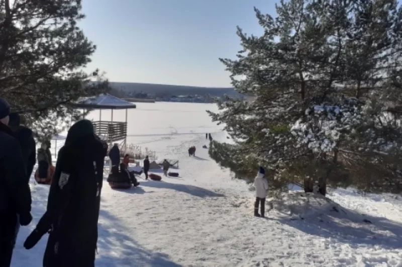 Горка на пляже пескарьер