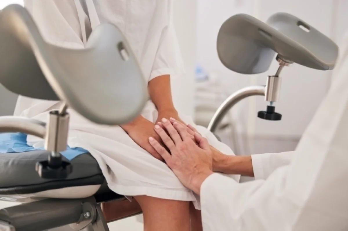 Гинеколог забыл инструмент в теле пациентки после осмотра