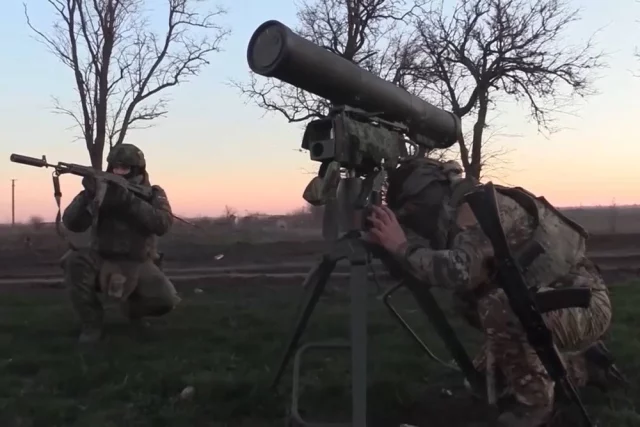 Боевая работа расчёта Противотанкового ракетного комплекса.