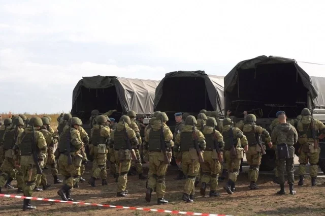 К сожалению, далеко не у всех участников СВО есть надежный тыл. Пока ребята служат, жены готовят им сюрпризы – к примеру, долг в полтора миллиона.