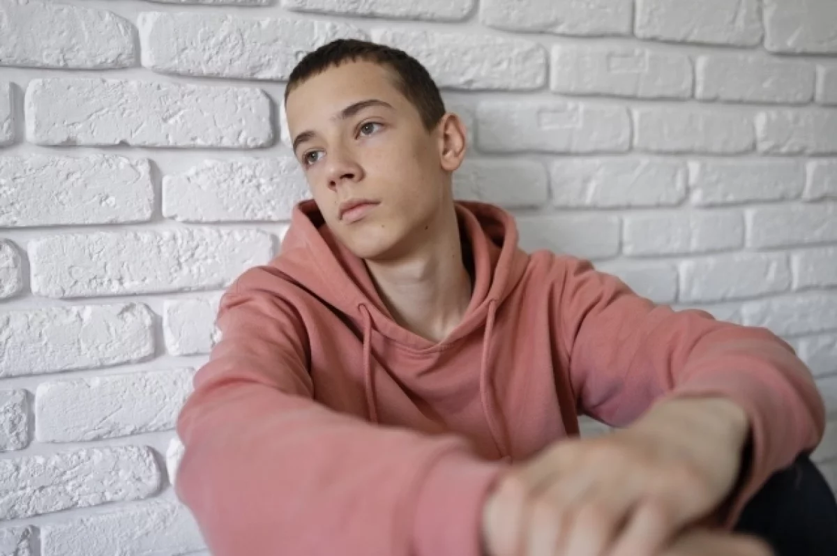 Ученые выяснили, что образованные люди долго остаются одни