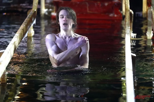 Крещенские купания в Москве 2026