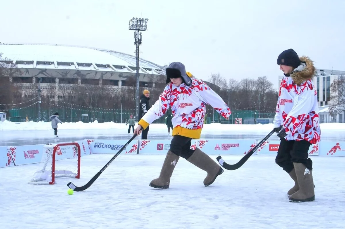Хоккей в валенках. Афиша фестиваля Московские традиции до 28 февраля