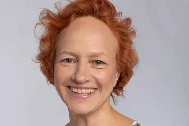Елена Морозова — российская актриса, заслуженная артистка РФ.