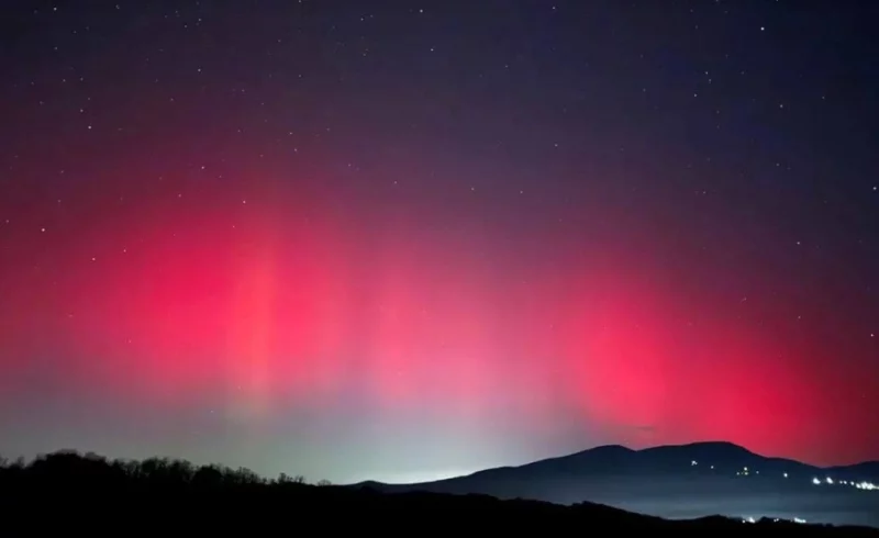 Магнитная буря устроила красочное шоу для жителей и гостей Краснодарского края. 