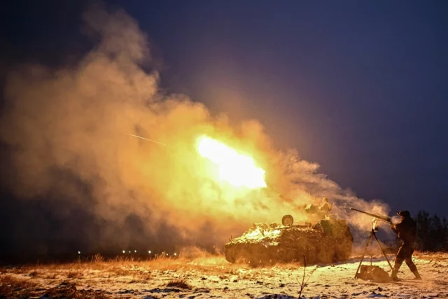 Ночь на Украине прошла под жуткий вой сирен воздушной тревоги и грохот чудовищных по силе взрывов. 