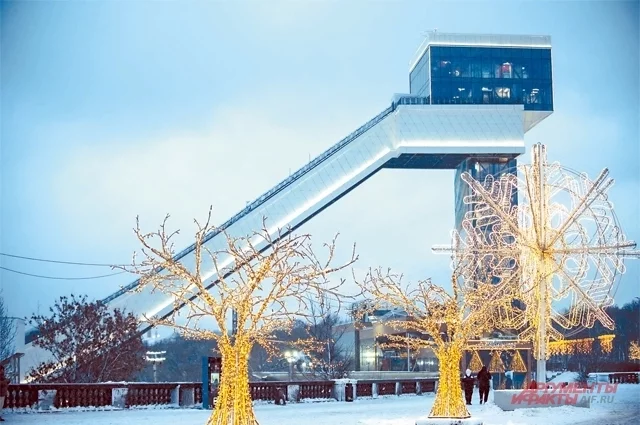 В конце декабря 2025 года после полной реконструкции открылся Большой лыжный трамплин К-75