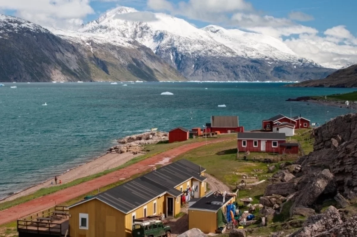 Дания планирует направить в Гренландию тысячу солдат