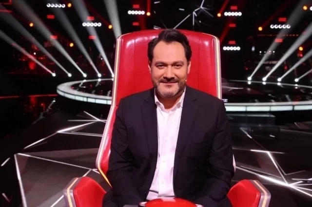 Абдразаков говорит, что у него хорошие отношения с другими наставниками, но борьба есть борьба.