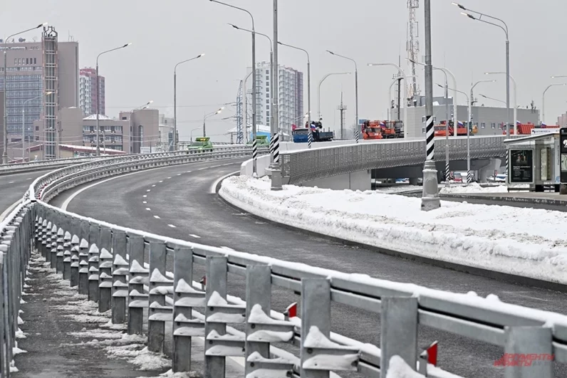 Новый участок выступит дублером Калужского шоссе, с которого можно будет заехать на МКАД и на трассу Солнцево-Бутово-Варшавское шоссе.