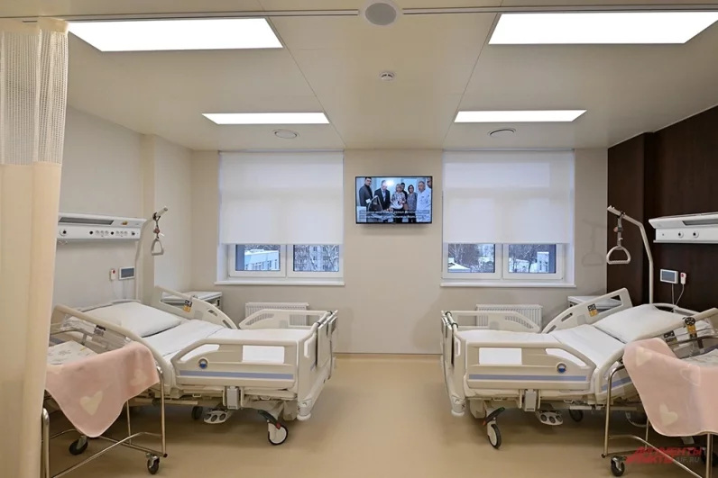 Роддом рассчитан на 178 коек, в том числе 15 – для реанимации, и еще 15 – для кратковременного пребывания.