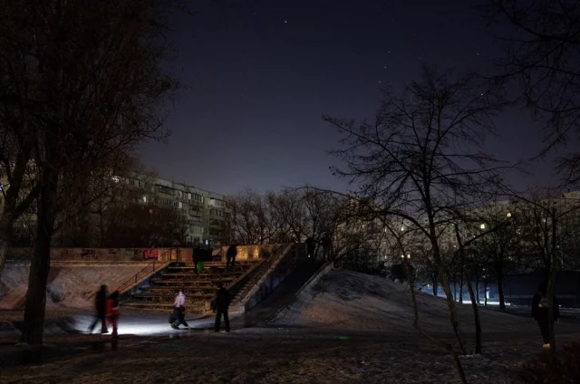 Простым украинцам приходится расплачиваться за самодурство своего политического руководства.