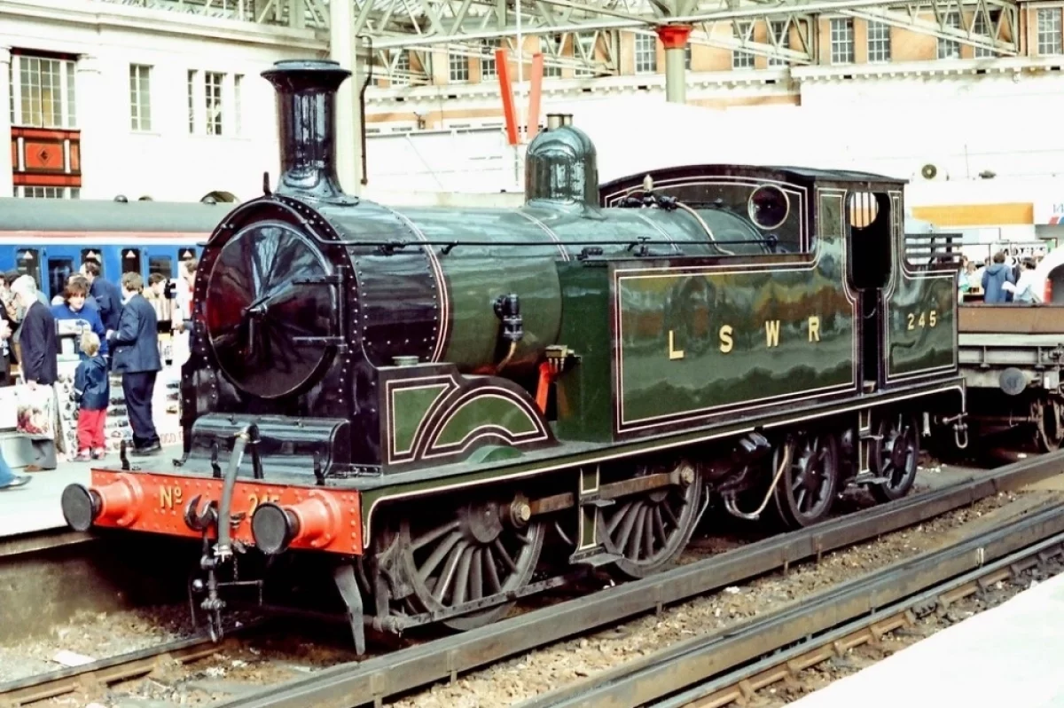 Поезд в один конец. Как в Британии придумали железную дорогу для покойников