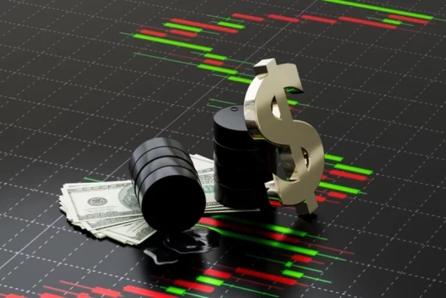 По официальному курсу ЦБ на 23 января доллар опустился до 76,04 рубля (-1,48 рубля).