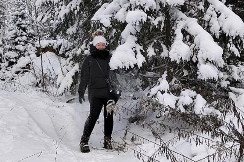 Кажется, выйдешь на лесную поляну, а там у костра греются двенадцать месяцев.