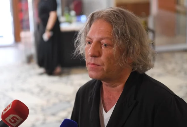 Умер режиссер Александр Олейников.