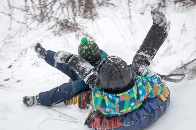 Управлять тюбингом практически невозможно.