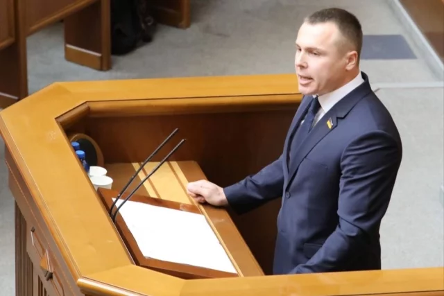 Аудитория Костенко — идейные нацики. 