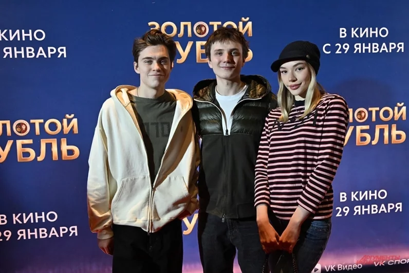 Актёры Максим Сапрыкин и Егор Губарев (слева направо).