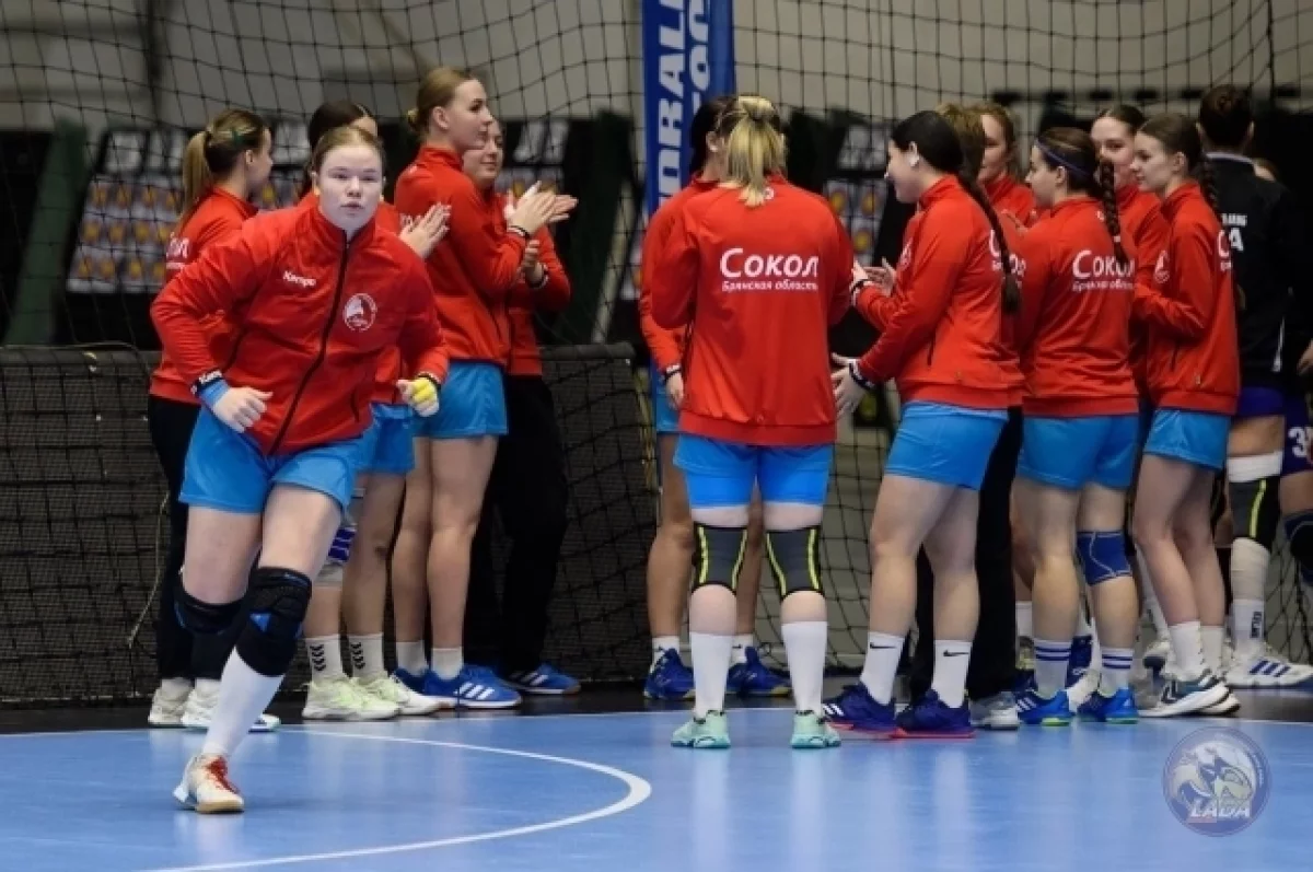 Гандболистки брянского Сокола дома уступили команде Ростов-Дон-2-УОР