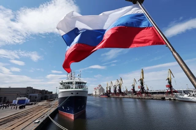 Москва внимательно следит за концентрацией сил НАТО у границ эксклава.