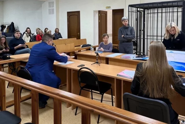 Потерпевшие - сотрудники университета - предъявили 15 гражданских исков о взыскании с Натальи Ильиной причиненного материального ущерба