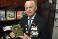 Алексей Цигулёв бережно хранит икону – это всё, что осталось от дома его семьи в период битвы.