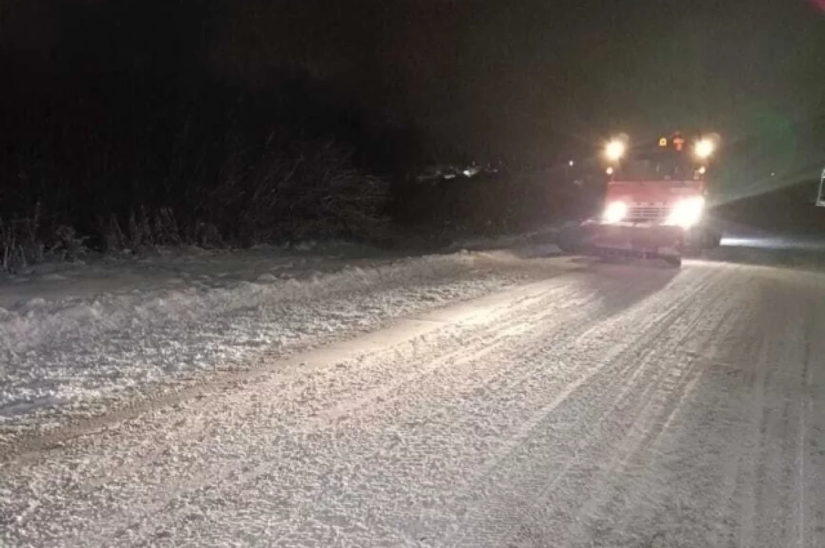 Более 200 единиц техники ликвидируют последствия снегопада на Брянщине