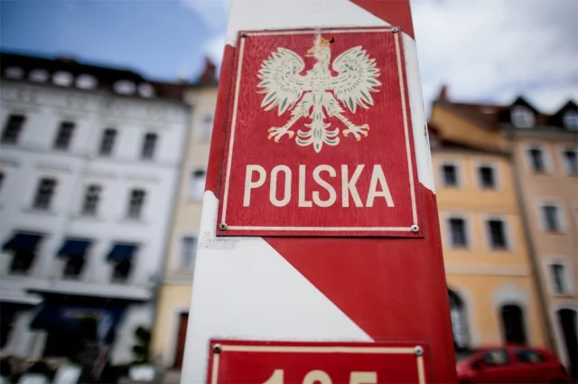 В прошлом году, по данным пограничных служб, в Польшу за два месяца уехало больше 120 тысяч мужчин