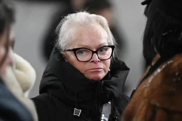 Лариса Долина.