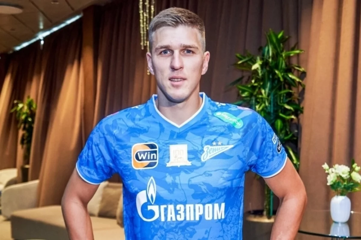 Барнаульский футболист Александр Соболев показал свое фото из 2016 года