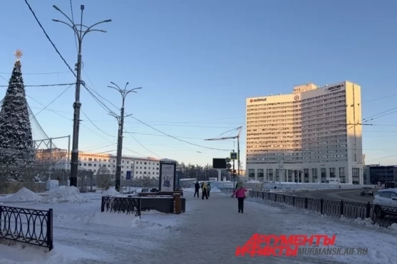 В центре Мурманска, на проспекте Ленина, отключения света нет.