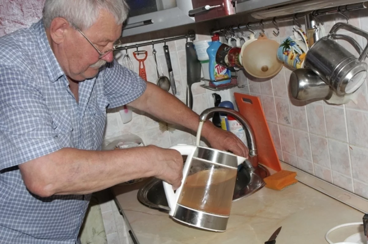 Бастрыкин поручил завести дело после жалоб жителей Кеми на ржавую воду