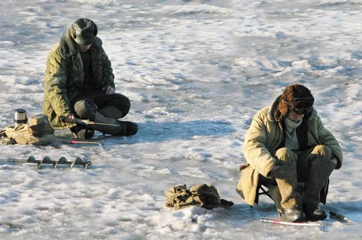 Айс-флоатинг и купель в проруби: чем опасны зимние экстремальные развлечения и как оказать первую помощь