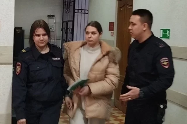 В Самарский областной суд Екатерину Тархову этапировали впервые. Ранее дело слушала районная инстанция.