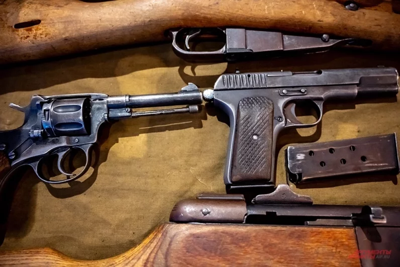 Форма и снаряжение солдат — немые свидетели фронтовых будней под Сталинградом.